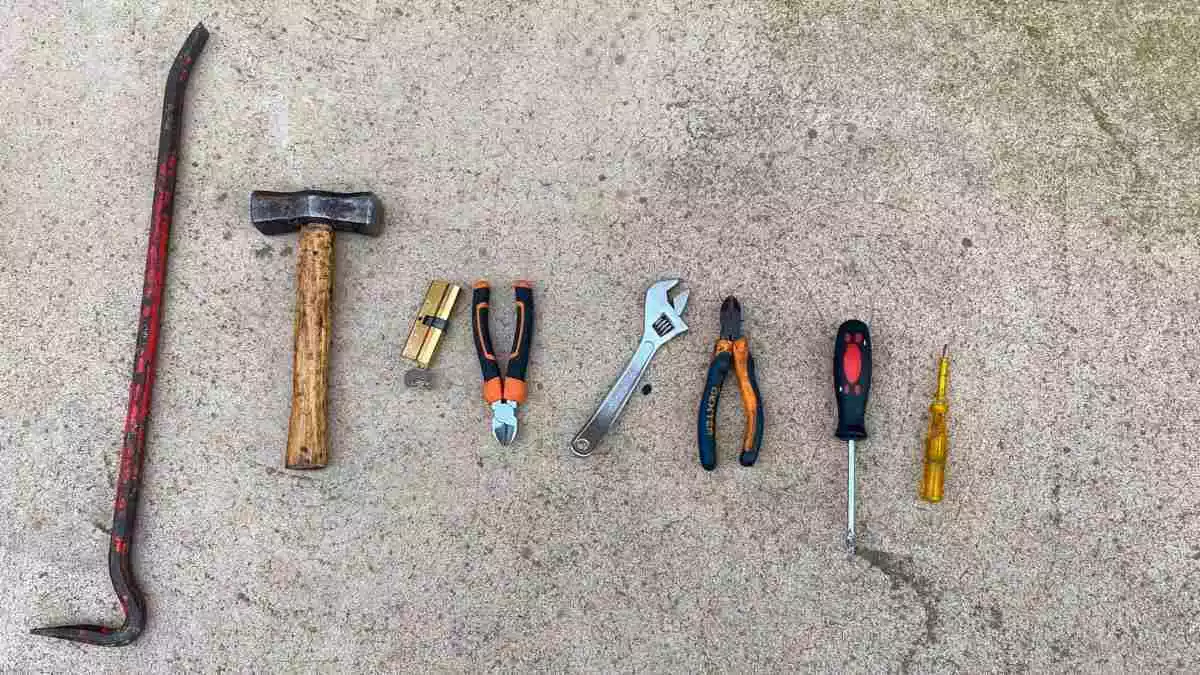 Les eines utilitzades en un intent de robatori a Vila-seca