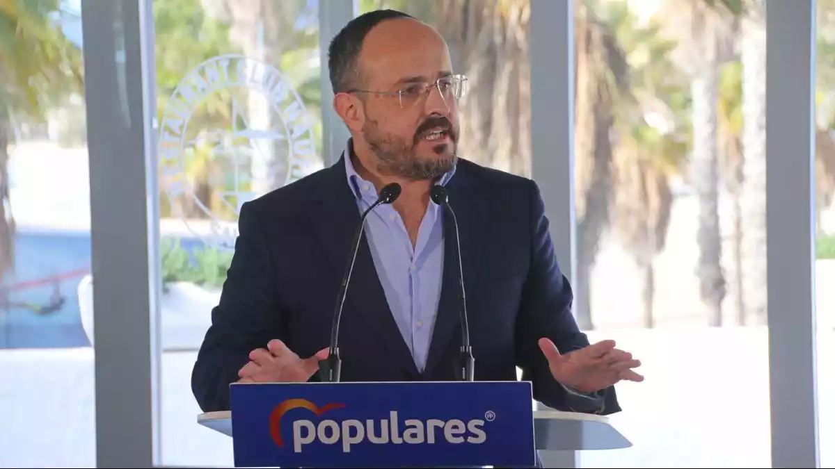 Primer pla del candidat del PPC, Alejandro Fernández, en un acte de partit a Salou