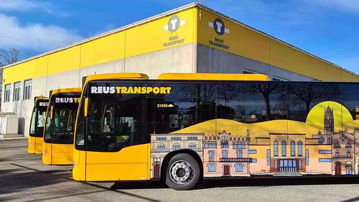 Tres autobusos de Reus Transport