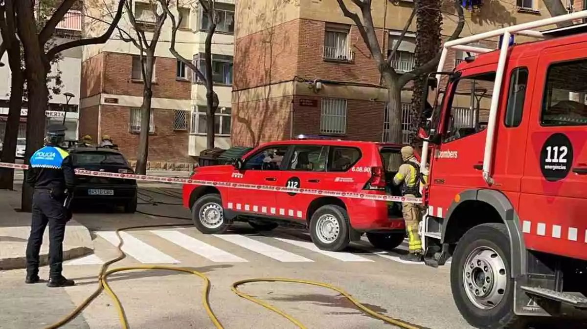 Bombers i Guàrdia Urbana de Reus en una fuita de gas