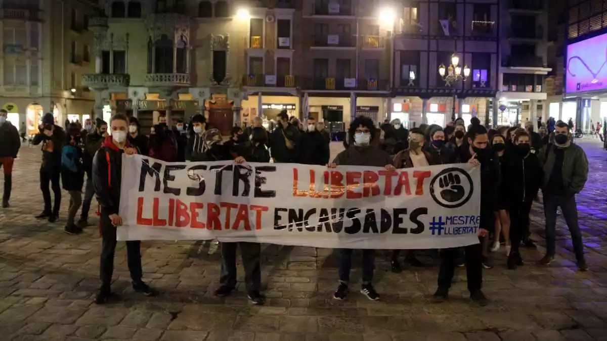 Concentració a la plaça del Mercadal de Reus per demanar l'alliberament de Cristian Mestre, empresonat a Granada