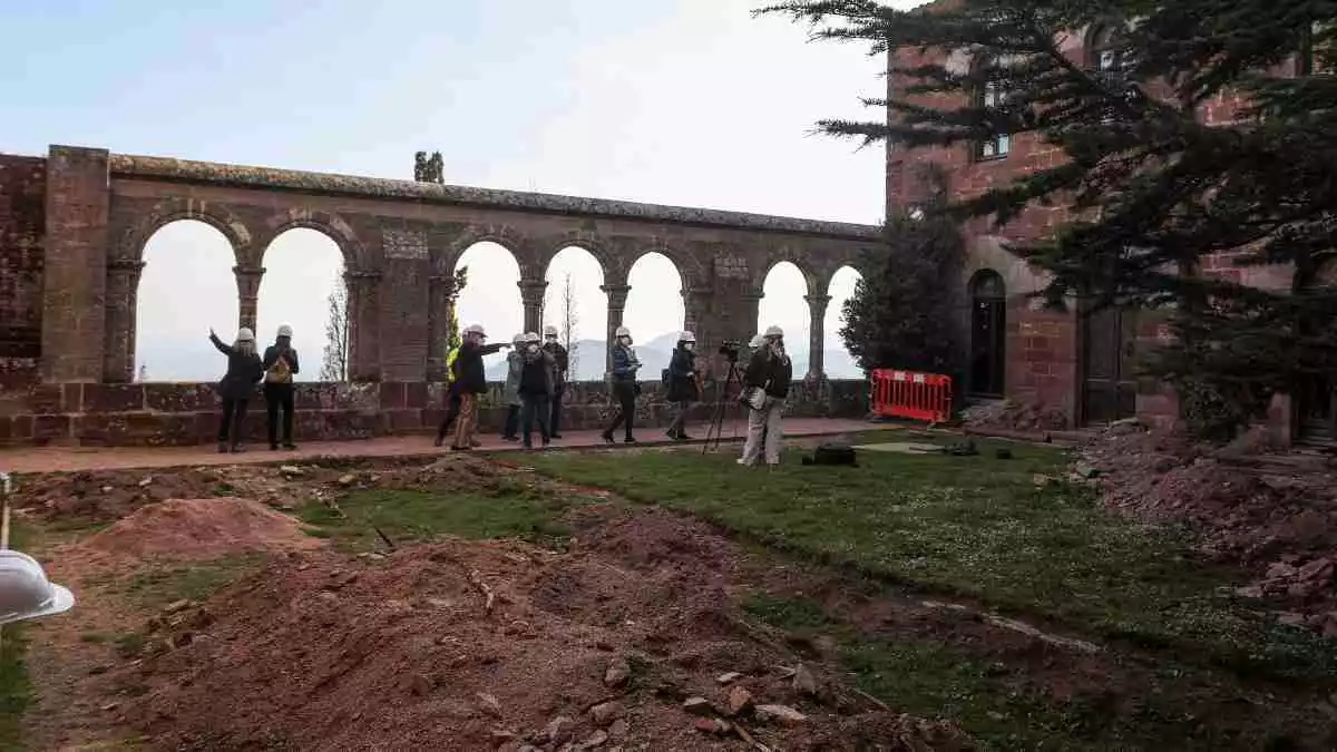 Excavacions arqueològiques al castell monestir d'Escornalbou