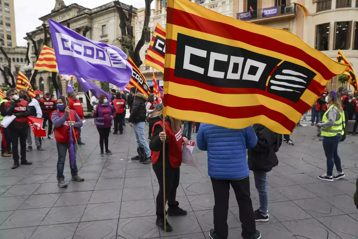 1-M 2021: La concentració estàtica dels sindicats a Tarragona en imatges