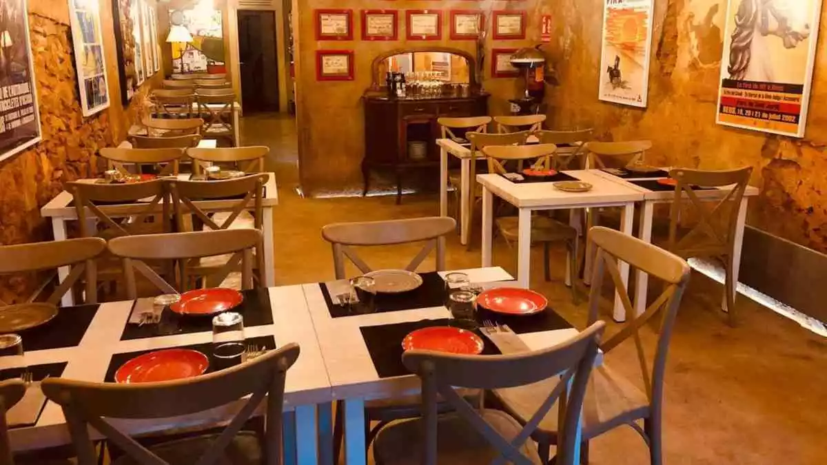El menjador del restaurant Cal Gallisà de Reus