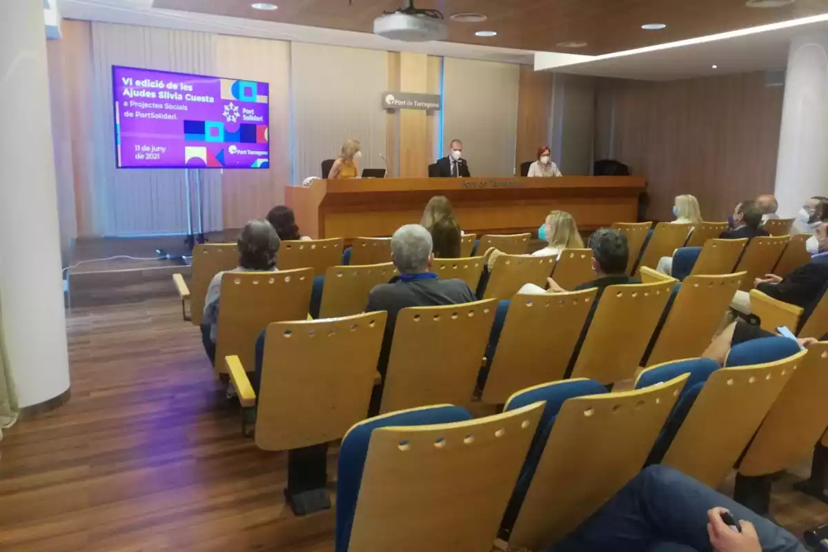 Lliurament de les VI Ajudes Socials Sílvia Cuesta al Port de Tarragona