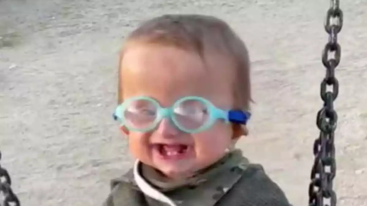 Pablo, un nen de Tarragona que ha perdut les ulleres