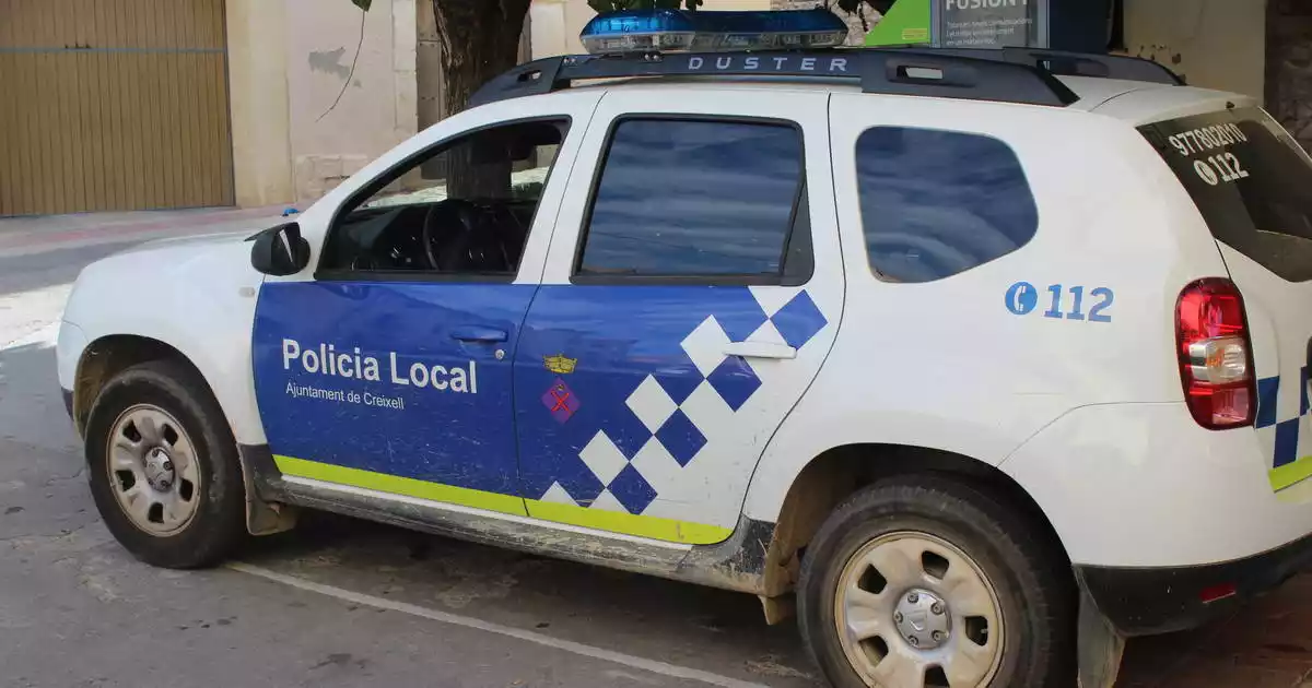 Un vehicle de la policia local de Creixell.