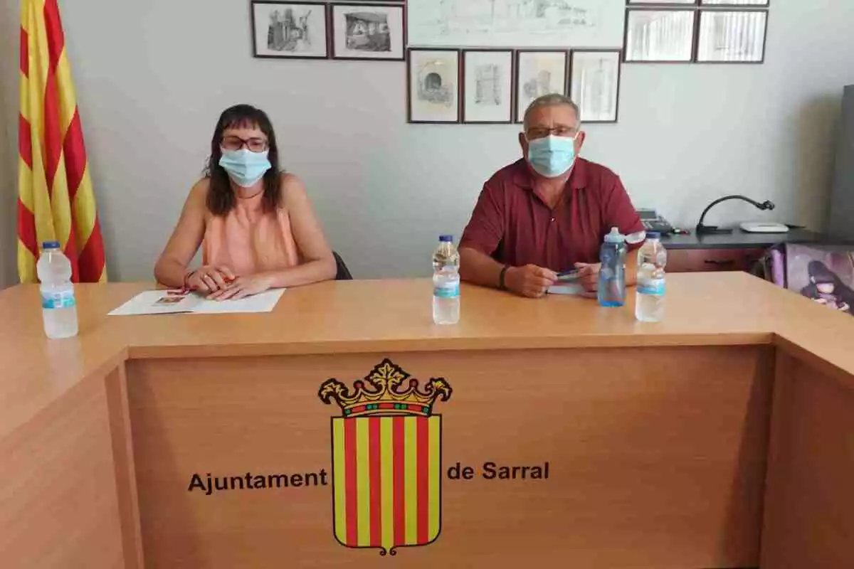 Victoria Cañís i Jaume Fornés a l'Ajuntament de Sarral