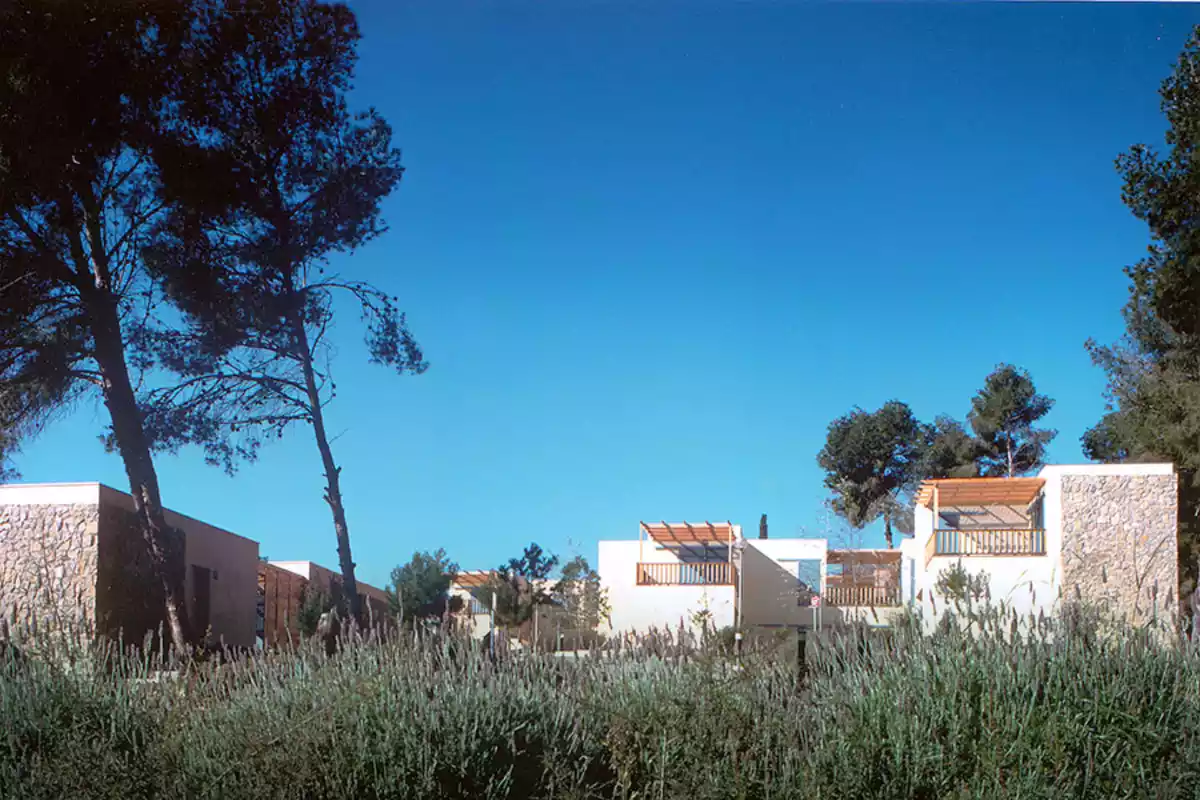 Els edificis del complex turístic de l'antiga Ciutat de Repòs i de Vacances de Tarragona