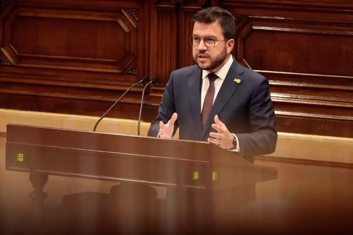 Pla mitjà del president del Govern, Pere Aragonès, durant el debat de política general del Parlament