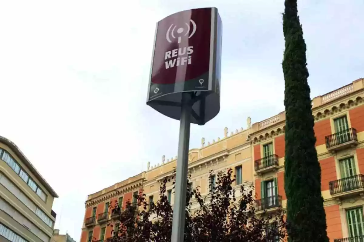Un pal indicador de cobertura wifi pública a Reus