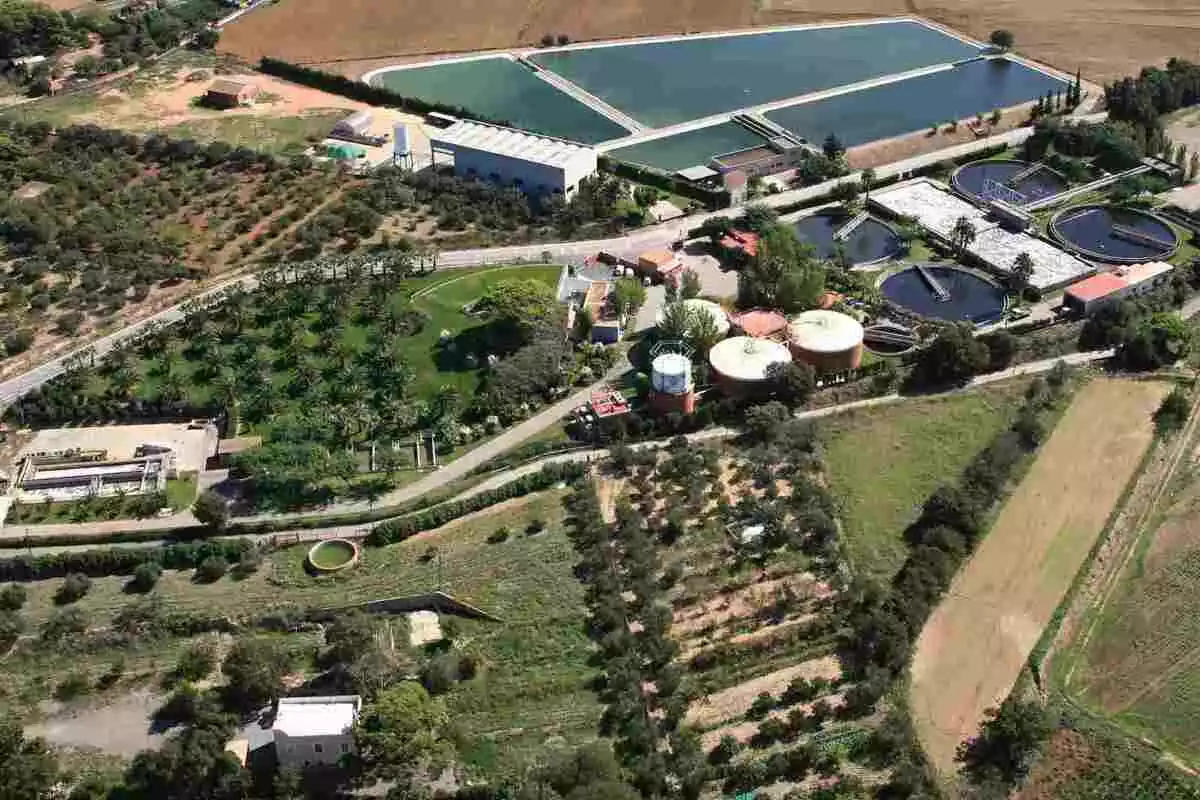 Imatge aèria de la planta depuradora d'aigües de Reus