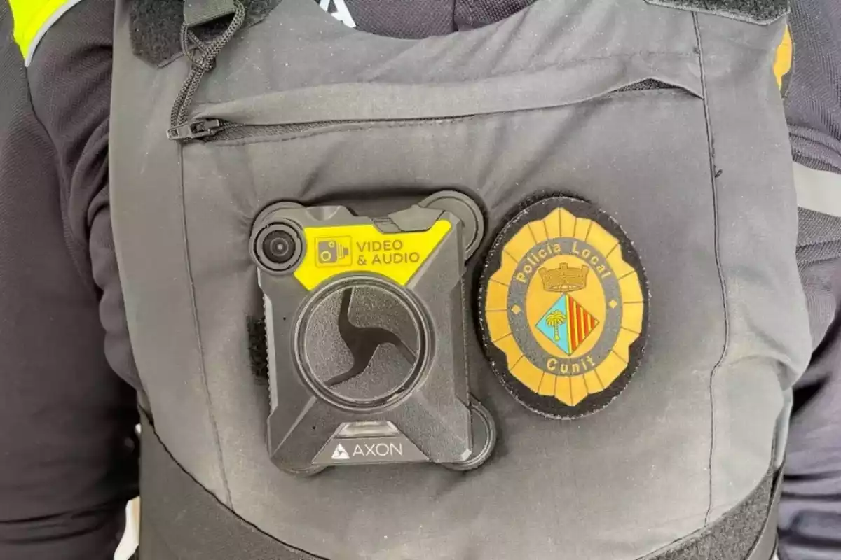 Els dispositius de gravació que ha incorporat la policia de Cunit.