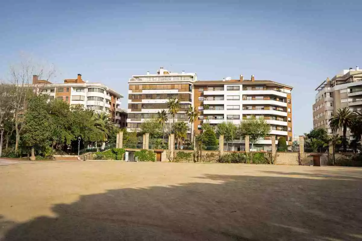 Plaça Anton Borrell del Parc de Sant Jordi