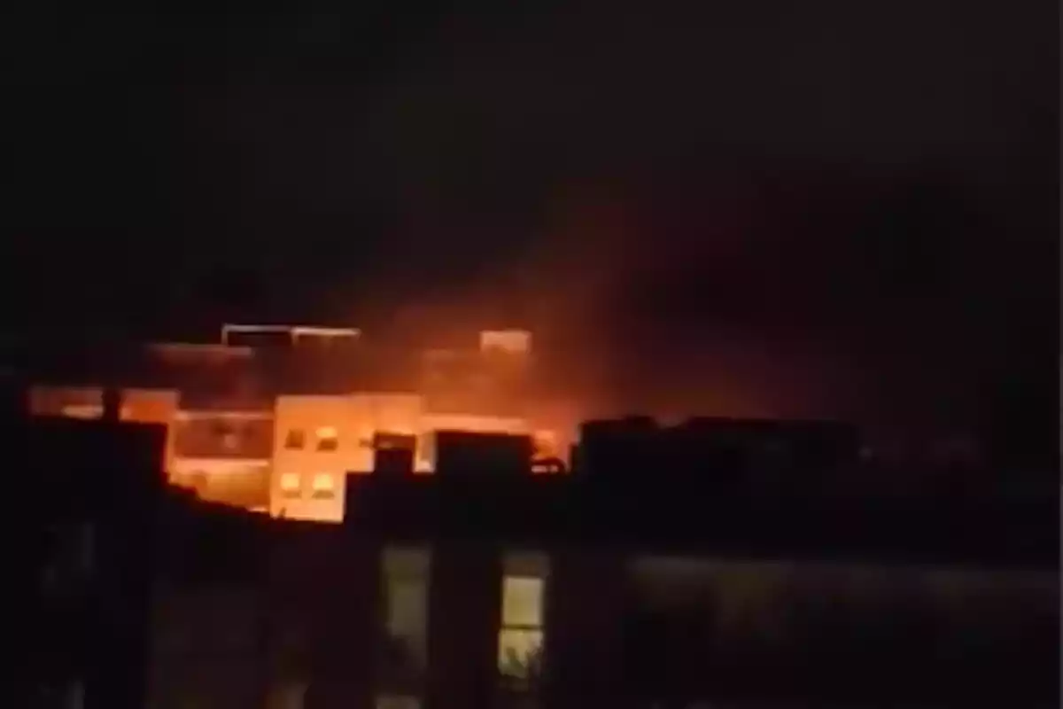 Incendi al carrer Sant Lluís de Reus