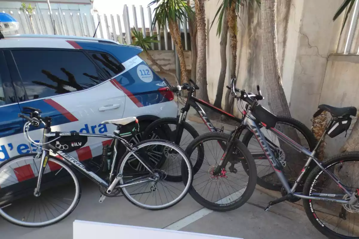 Tres de les quatre bicis robades a Amposta que van recuperar els Mossos d'Esquadra