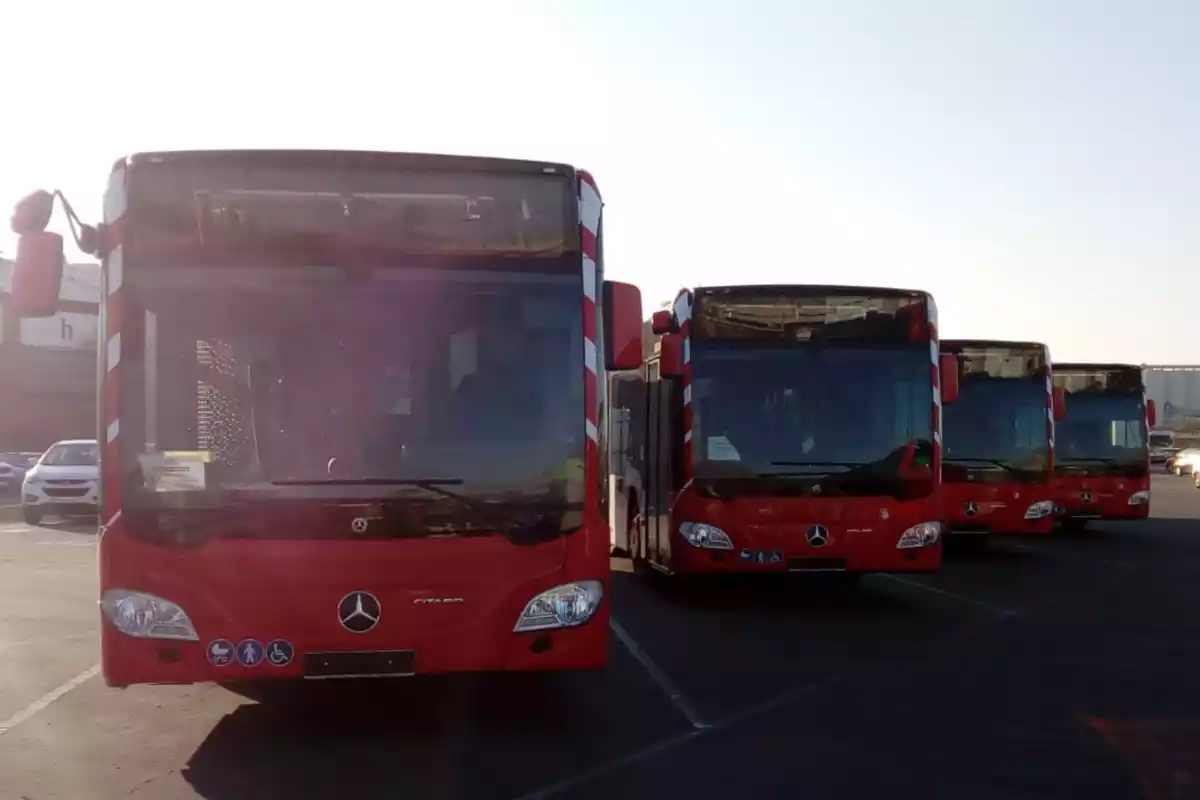 Una flota d'autobusos hibrids de l'EMT Tarragona