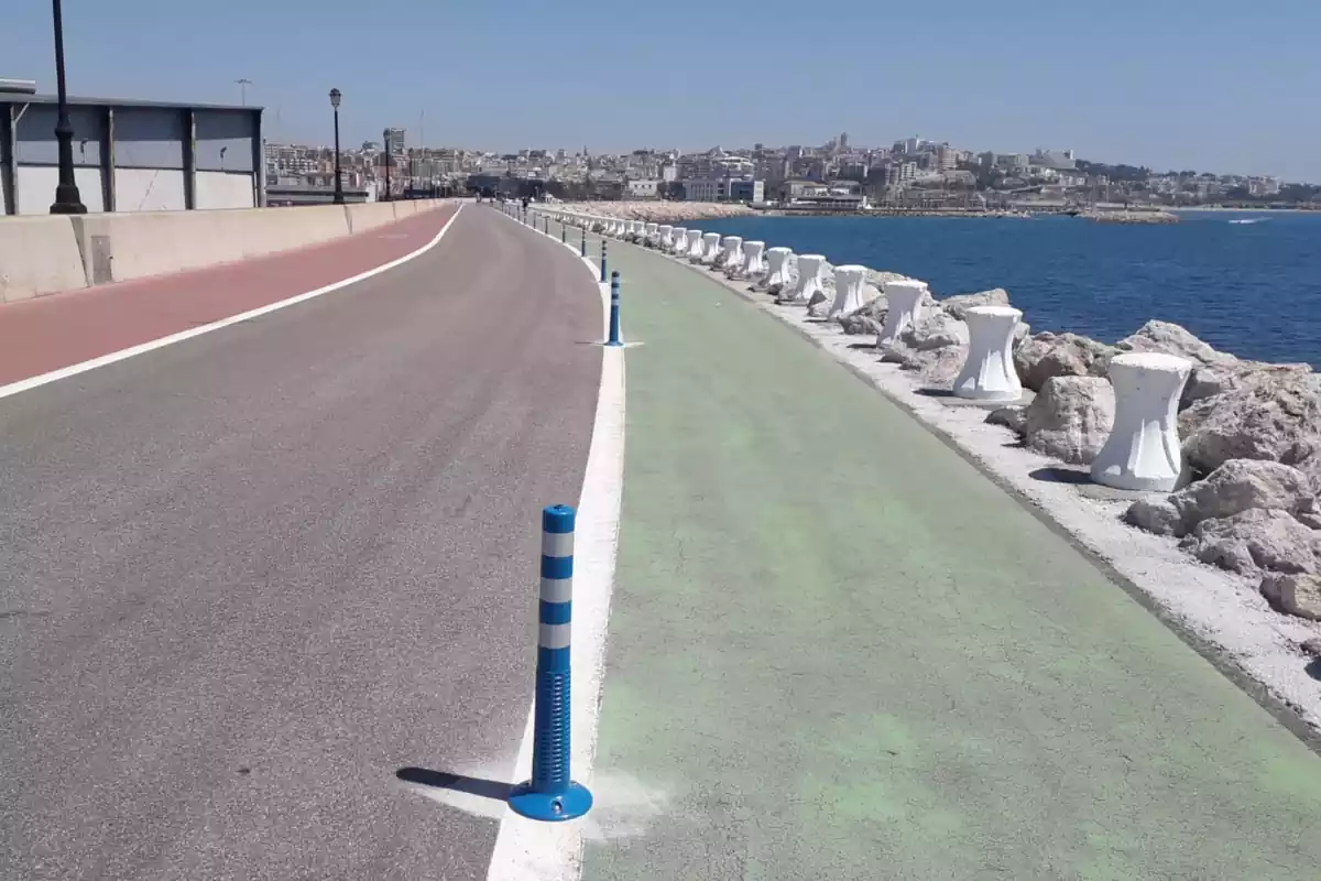 El Port de Tarragona ha projectat la instal·lació de pilones flexibles en tot el KM0