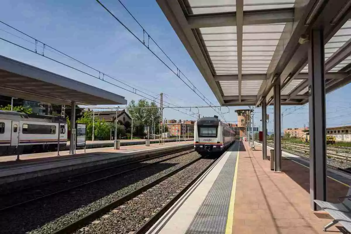 Dos trens a l'estació de Reus