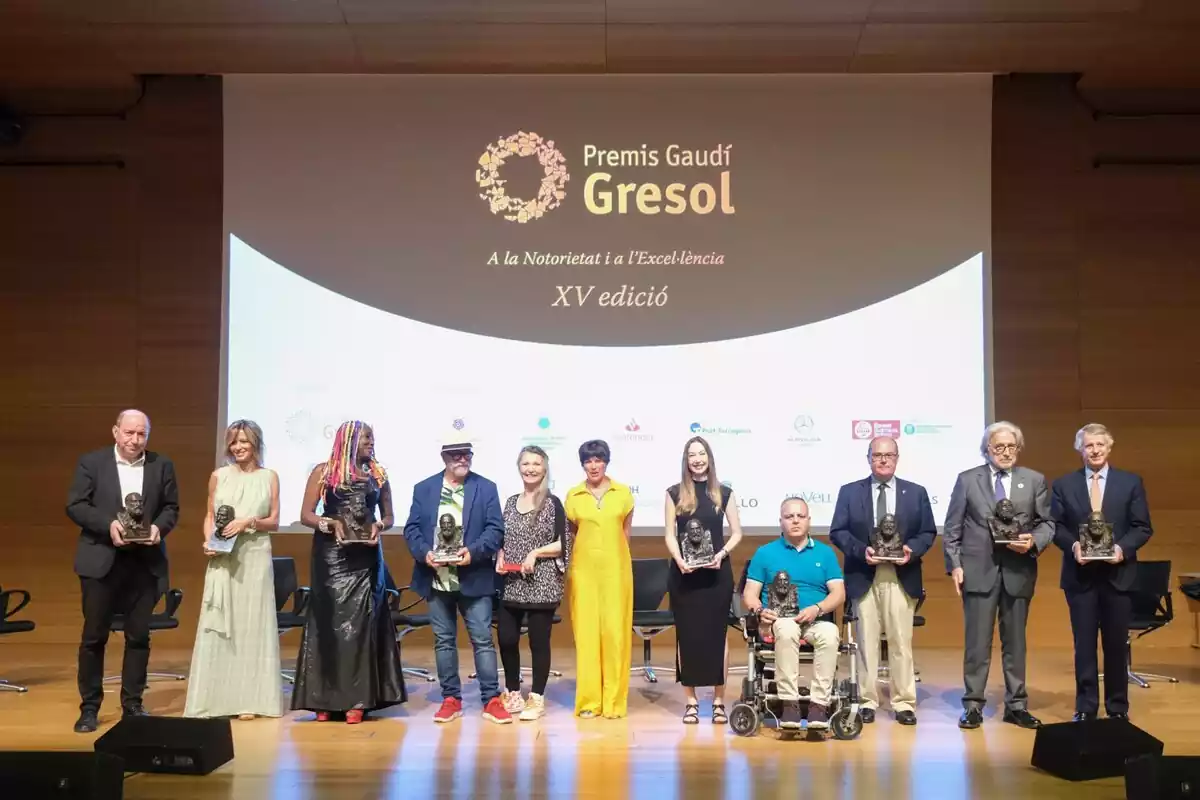 Foto de família del lliurament de la XV edició dels Premis Gaudí Gresol