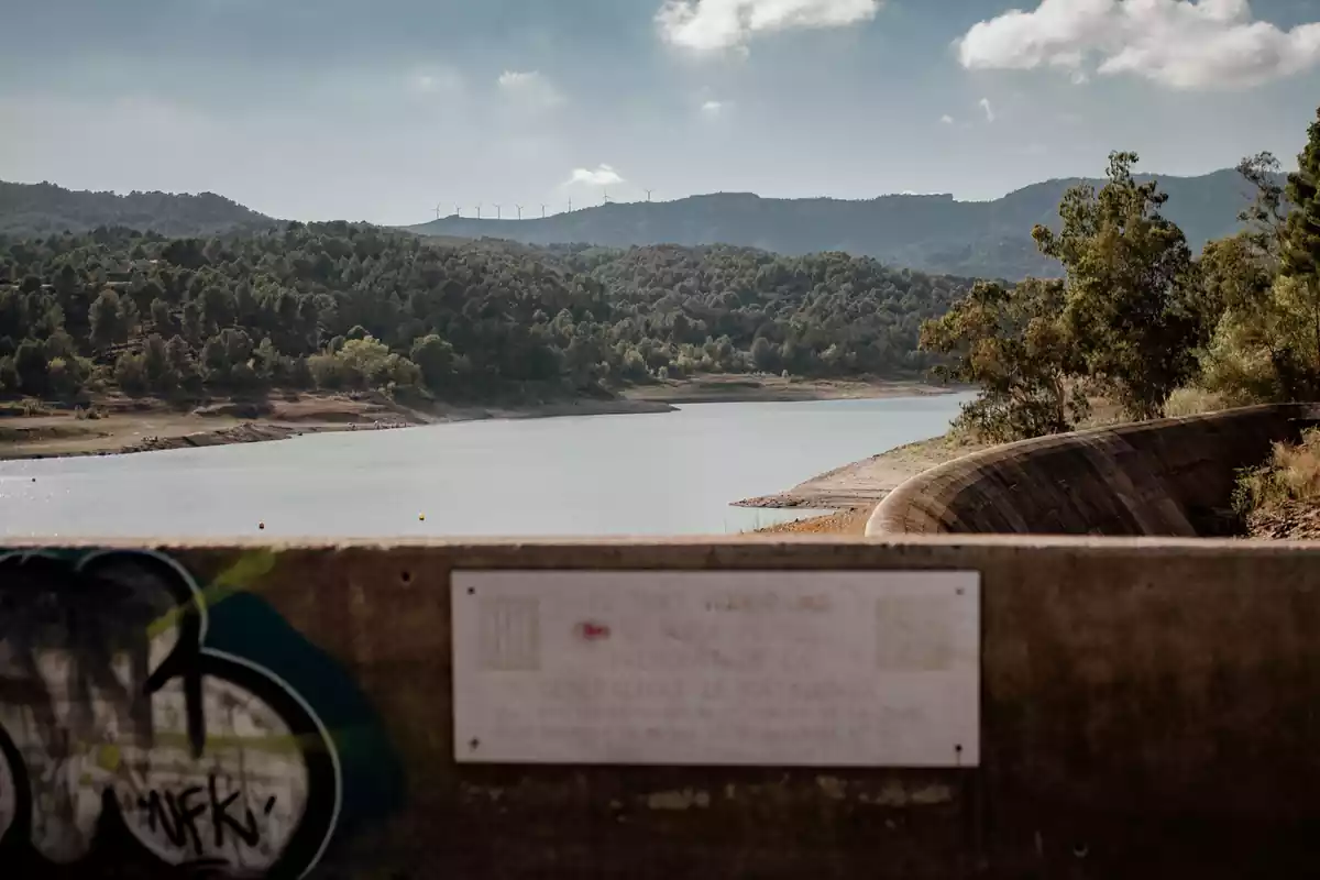 Les impactants imatges de la sequera als pantans de Siurana i Riudecanyes