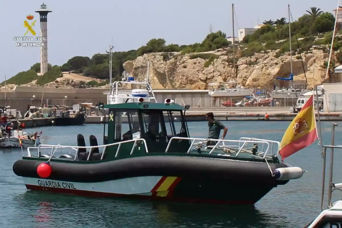 Imatge de l'embarcació S-30 de la Guàrdia Civil
