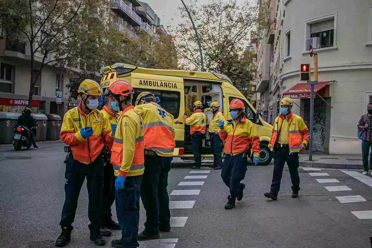 Imatge del SEM durant un operatiu a Barcelona.