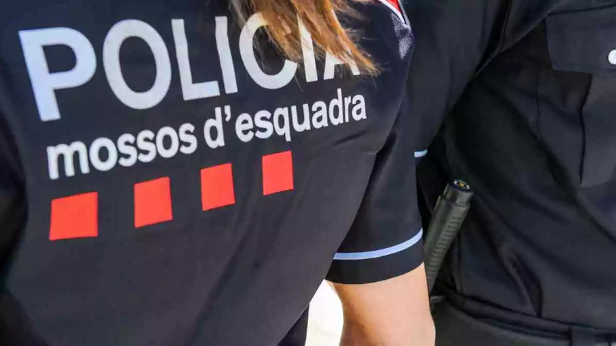 Mossos d'Esquadra en arxiu