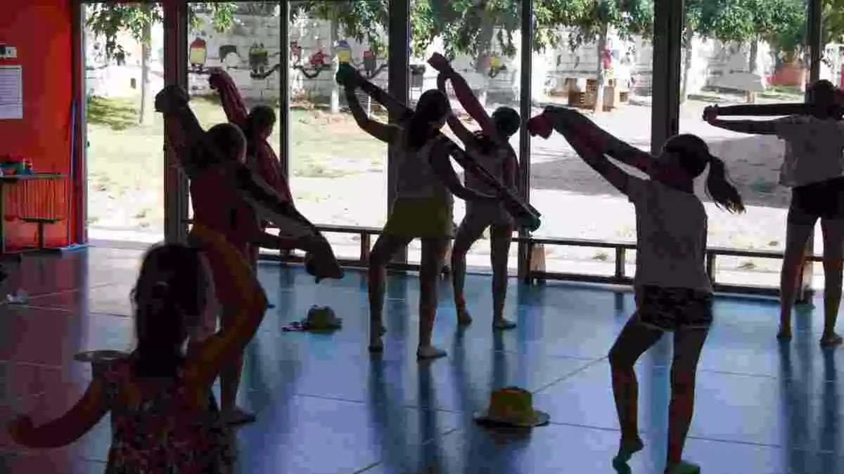 Ballarines al Casal de dansa d'estiu del Morell.