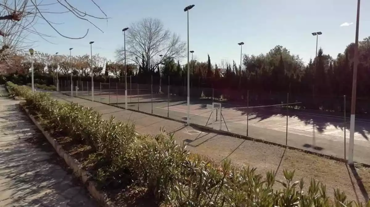 Imatge d'una pista de tenis del Club Esportiu Esplai de Constantí