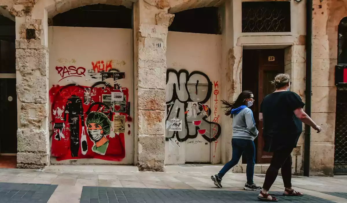 Grafiti a la Part Alta de Tarragona.