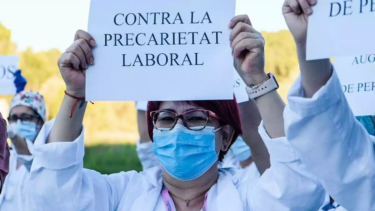 L'Hospital del Vendrell en lluita: 'aplaudiments reivindicatius' per la seguretat i els drets laborals