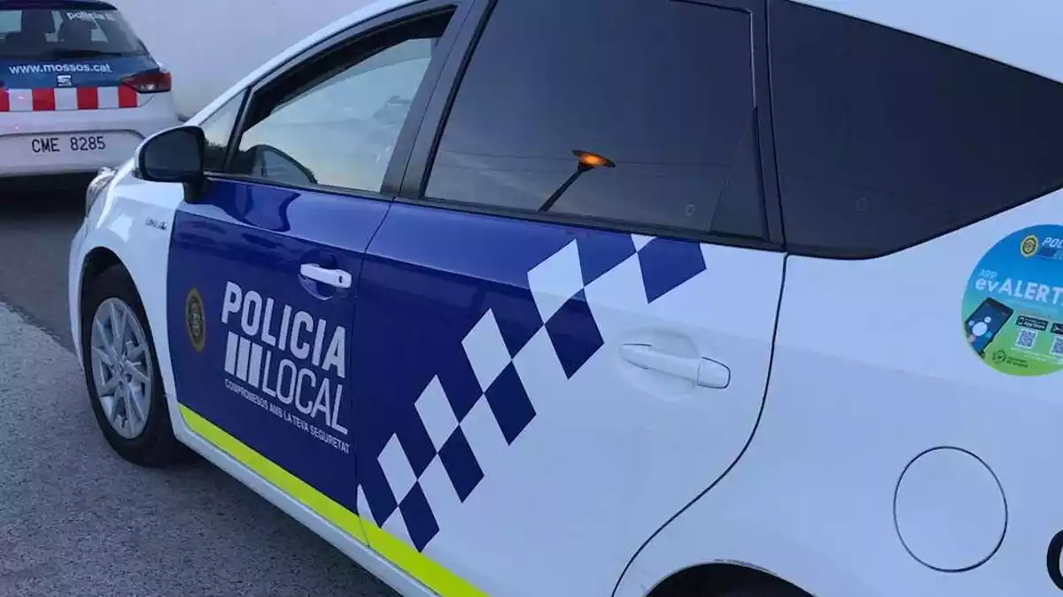 Imatge d'arxiu d'una patrulla de la Policia Local del Vendrell