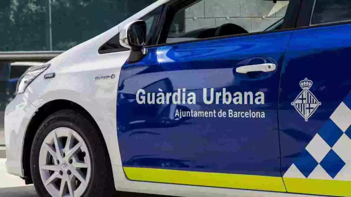 Imatge d'arxiu d'un vehicle del a Guàrdia Urbana de Barcelona