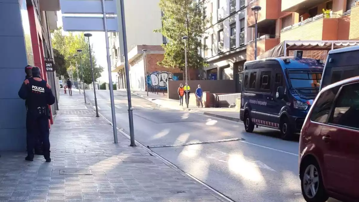 Operatiu policial al carrer del Tren de Valls