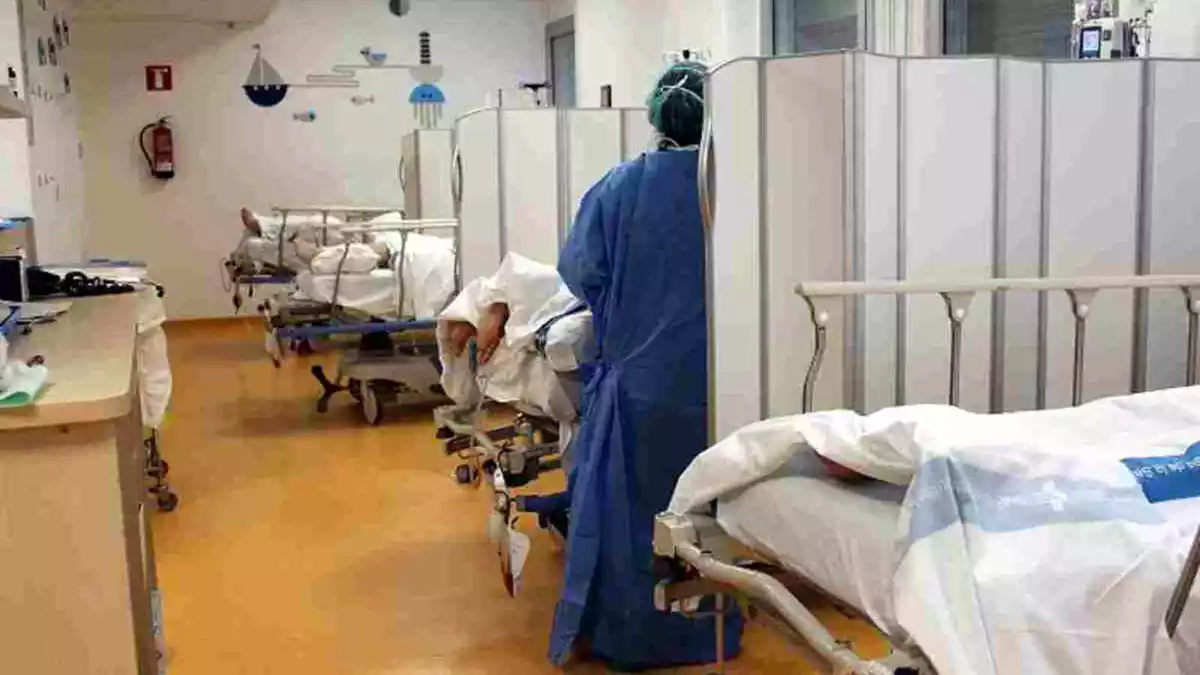 Una de les habitacions amb pacients amb covid-19 al trueta al mes d'abril del 2020