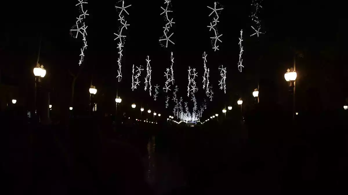Imatge d'arxiu de les llums de Nadal a la Rambla Nova