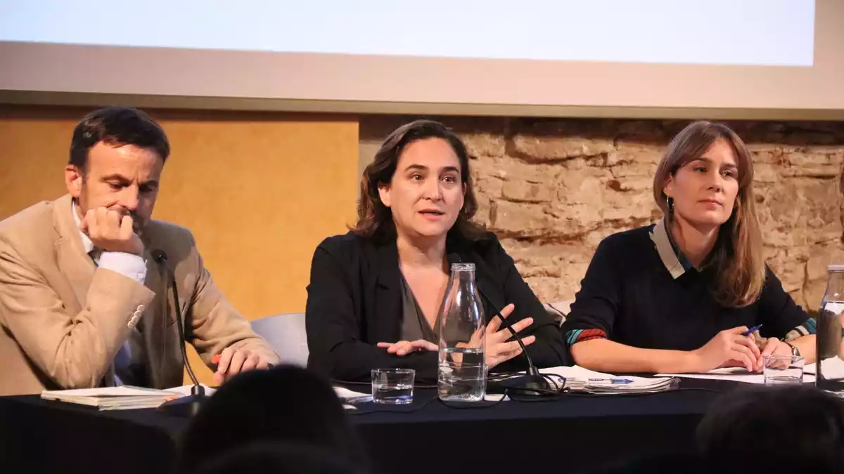 Jaume Asens, Ada Colau i Jessica Albiach, en un acte de Catalunya en Comú.