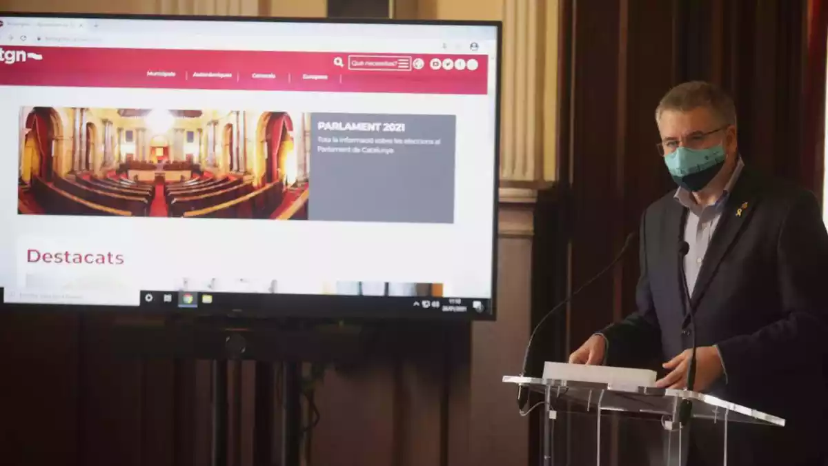 L'alcalde Pau Ricomà, durant la roda de premsa de presentació del dispositiu electoral pel 14 de febrer