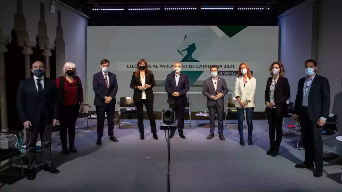 Els nou candidats que han pres part en el debat de 'La Vanguardia'.