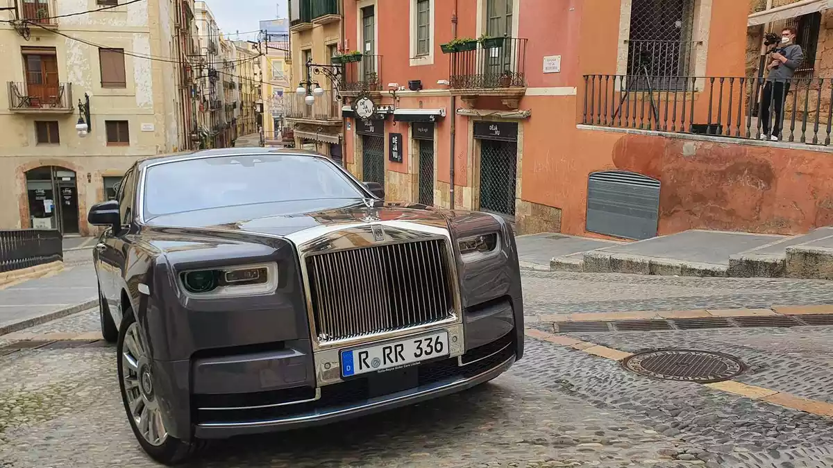 Imatge del Phantom de Rolls Royce a la Part Alta de Tarragona