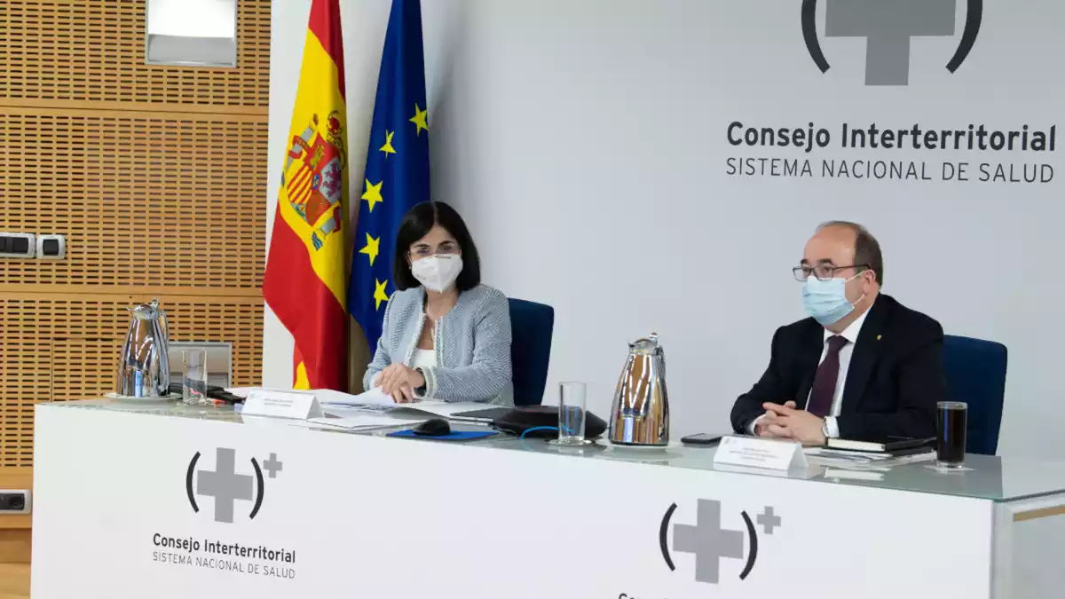 La ministra Carolina Darias i el ministre Miquel Iceta a la reunió del Consell Interterritorial de Salut