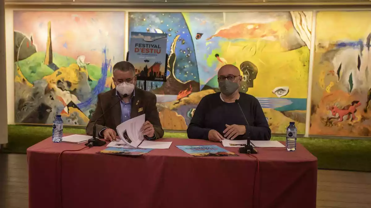 Pla compartit de la presentació del Festival d'Estiu 2021 a Tarragona , encapçalada per l'alcalde Ricomà