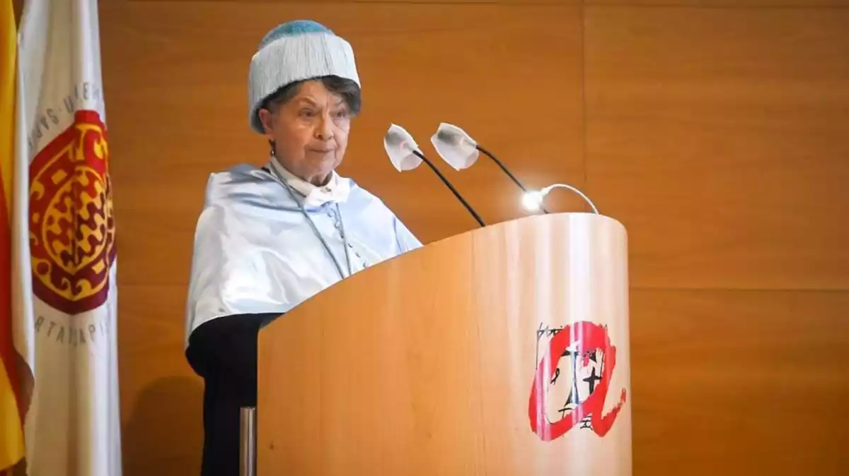 Marina Subirats, en el discurs com a nova doctora honoris causa de la URV