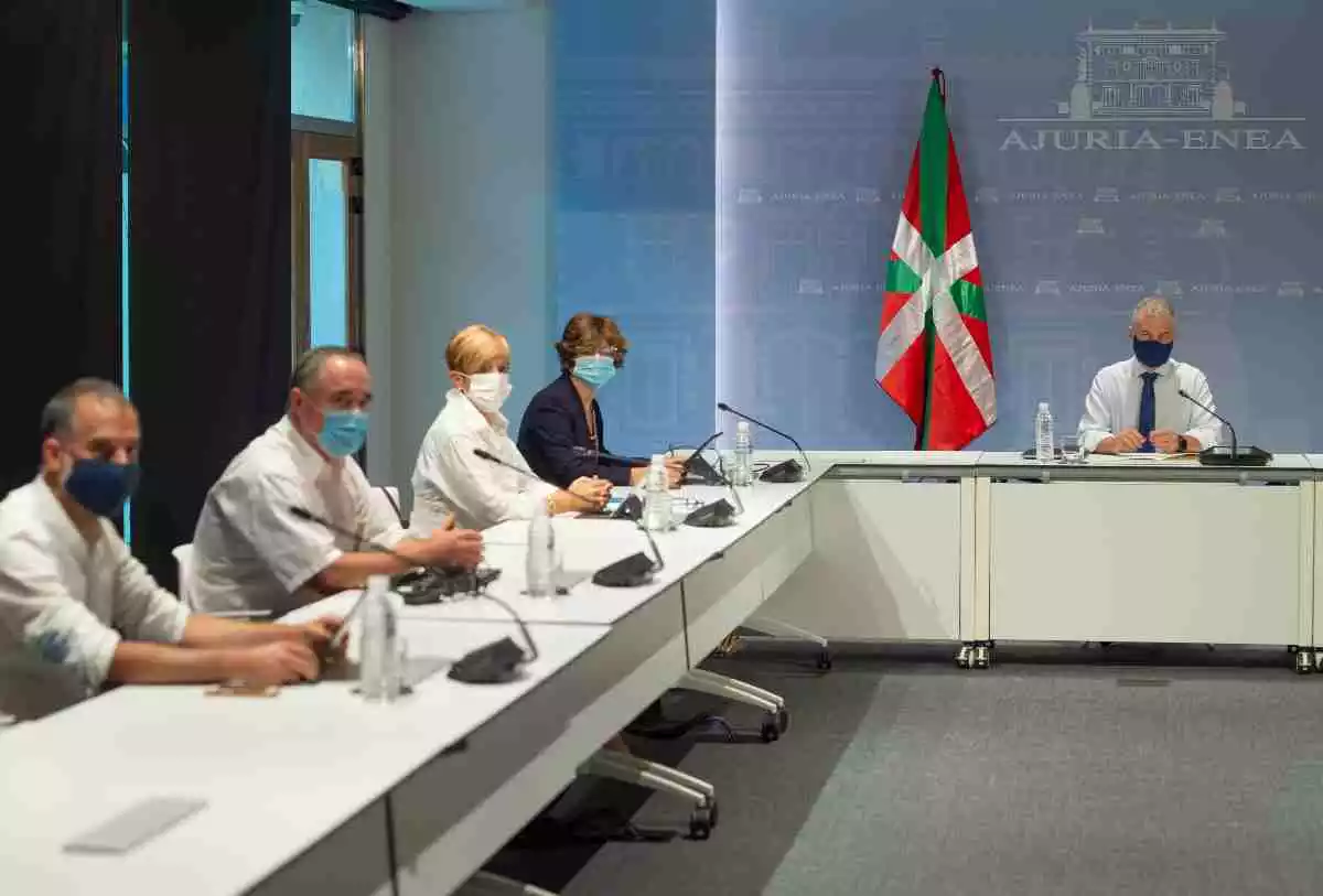 Reunión de la Comisión de seguimiento del covid-19, presidida por el lehendakari, Iñigo Urkullu, el 14 de agosto del 2020
