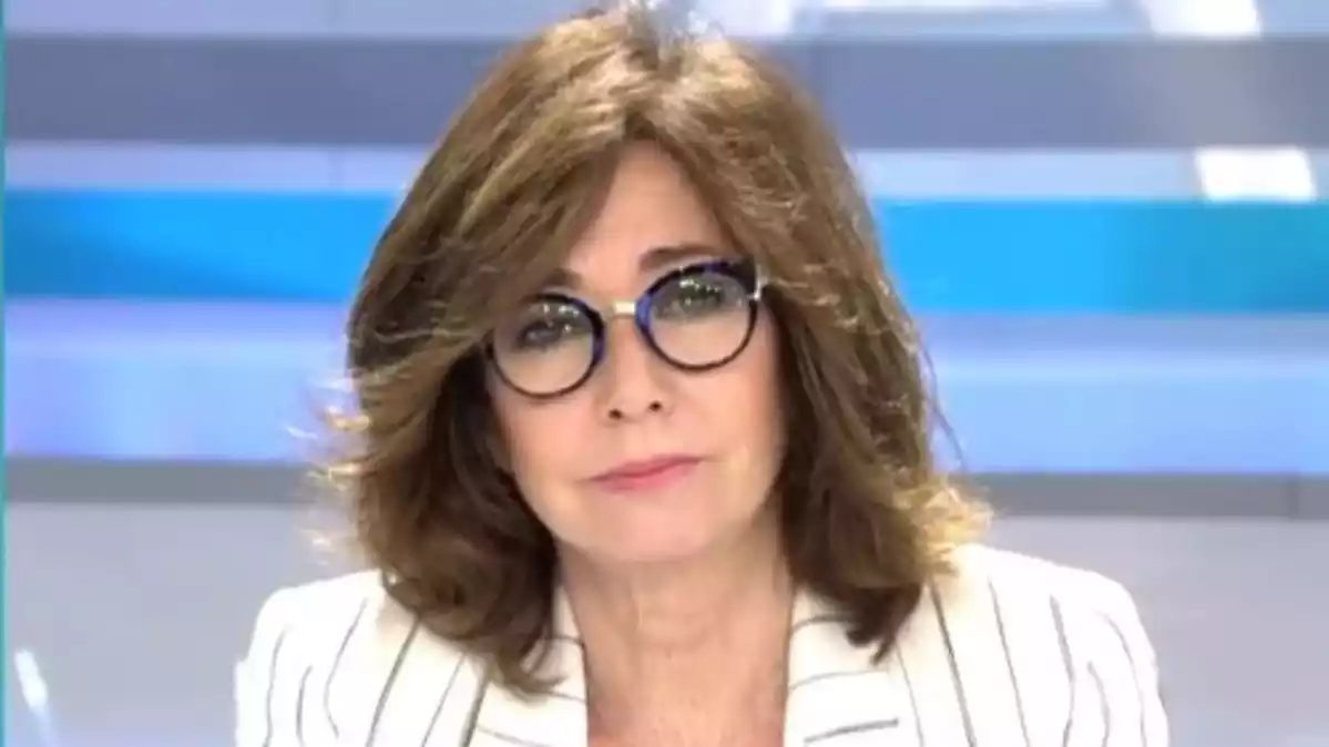 Ana Rosa Quintana durante la emisión de su programa, 'El Programa de Ana Rosa'.