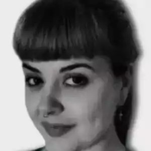 Imagen de la redactora Encarni Ortiz