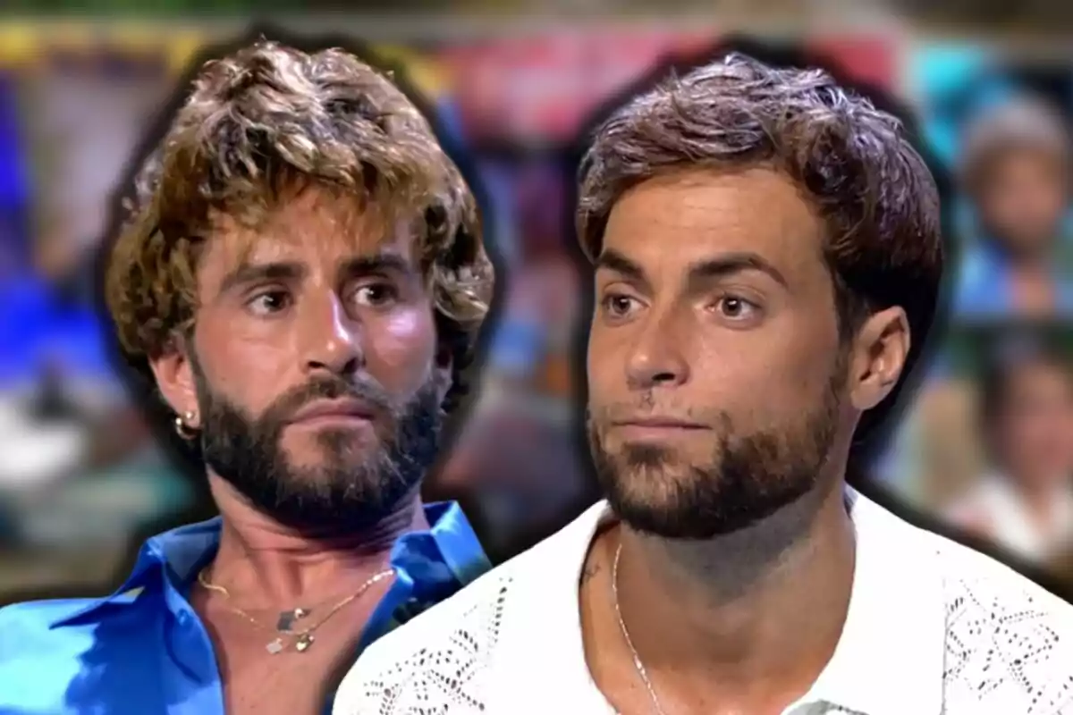 Pelayo Díaz i Montoya, un amb camisa blava i l’altre amb camisa blanca, apareixen en primer pla amb el fons desenfocat.