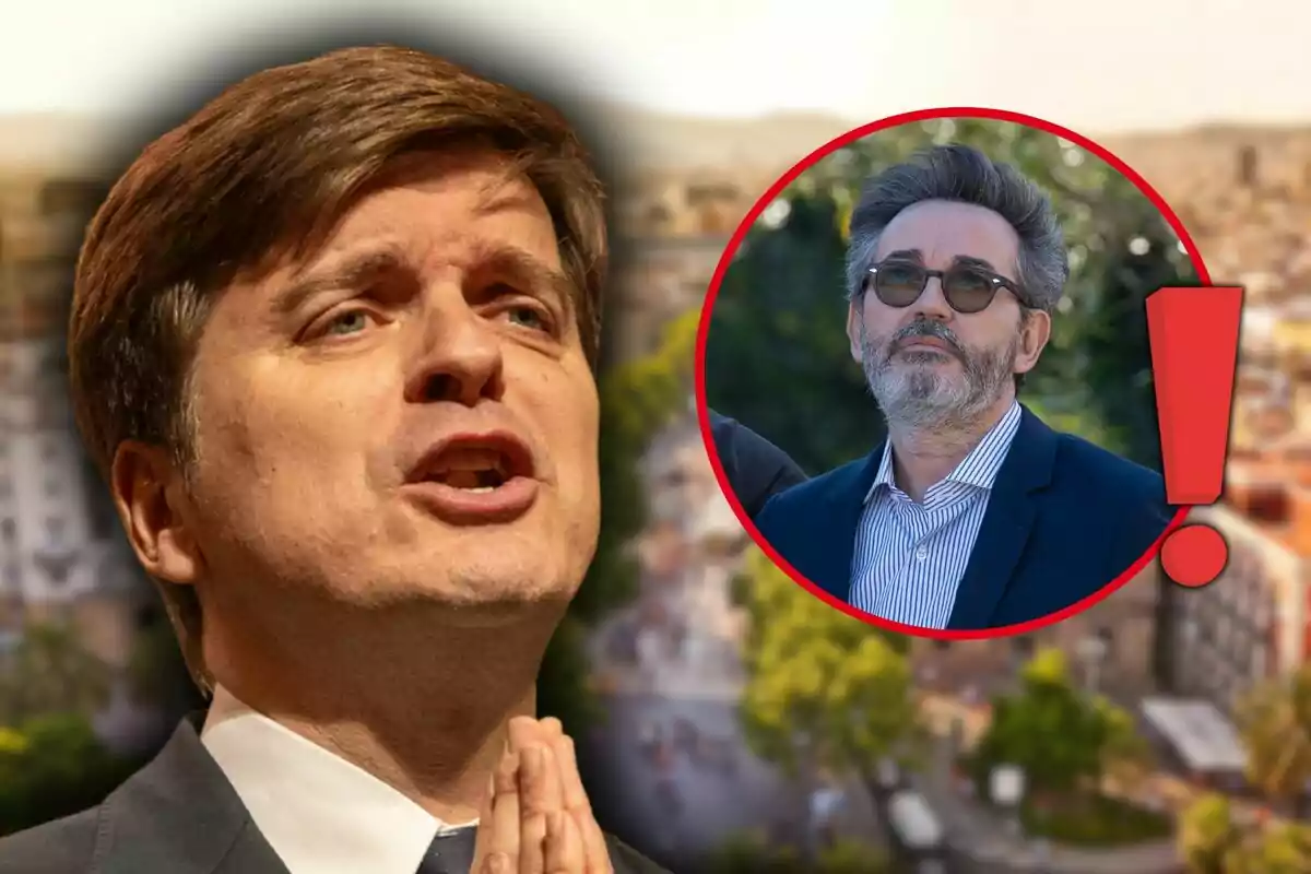 Hombre de cabello castaño hablando en primer plano con un círculo rojo que contiene la imagen de otro hombre con gafas y barba junto a un signo de exclamación rojo sobre un fondo urbano desenfocado