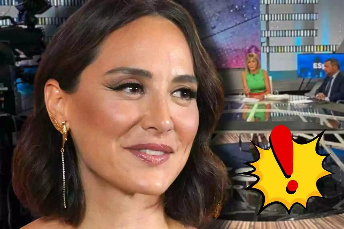 Tamara Falcó sonriente en primer plano con el set de televisión de 'Espejo Público' y dos presentadores al fondo junto a un icono de exclamación amarillo y rojo